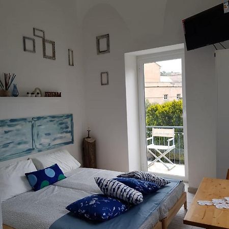 Mini Ca Del Borgo Leilighet Finale Ligure Eksteriør bilde